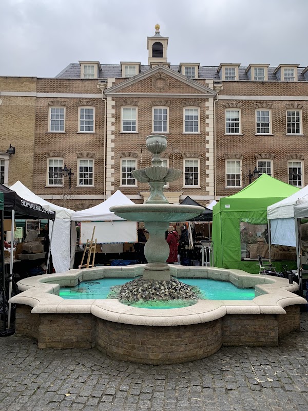 Heron Square Fountaine