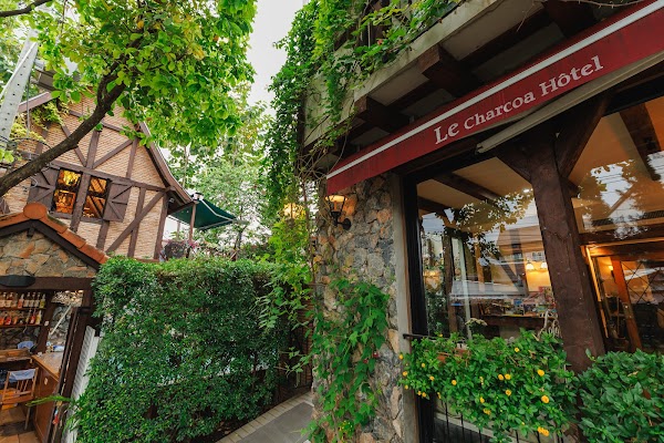 Le Charcoa Hôtel