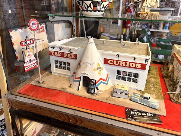 TeePee Curios 5