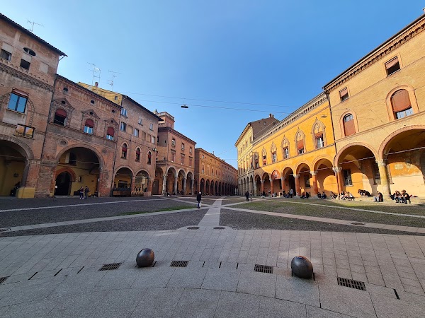 Piazza Santo Stefano 5