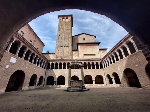 Piazza Santo Stefano 3