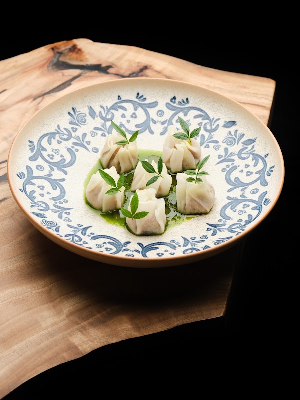 Roganic Hong Kong 5