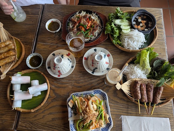 MẸT Hội An - Vietnamese restaurant & Vegetarian Food 6 4