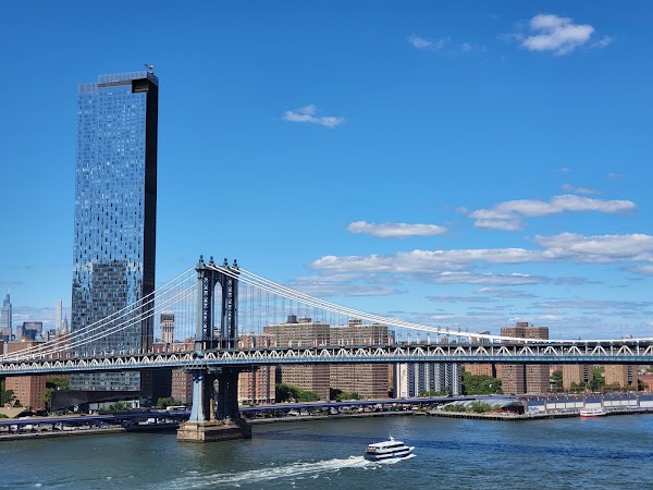 Brooklyn Bridge Lookout