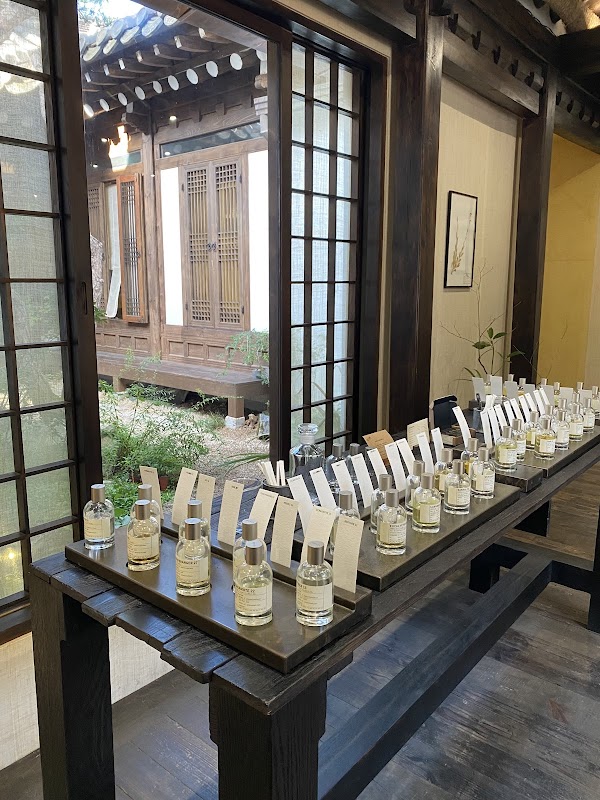 LE LABO BUKCHON HANOK 1