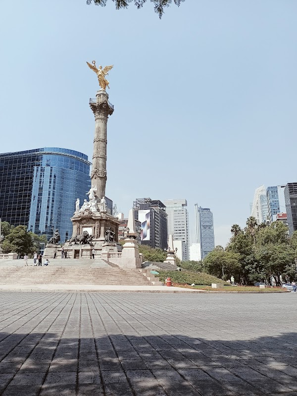 The Angel of Independence 1