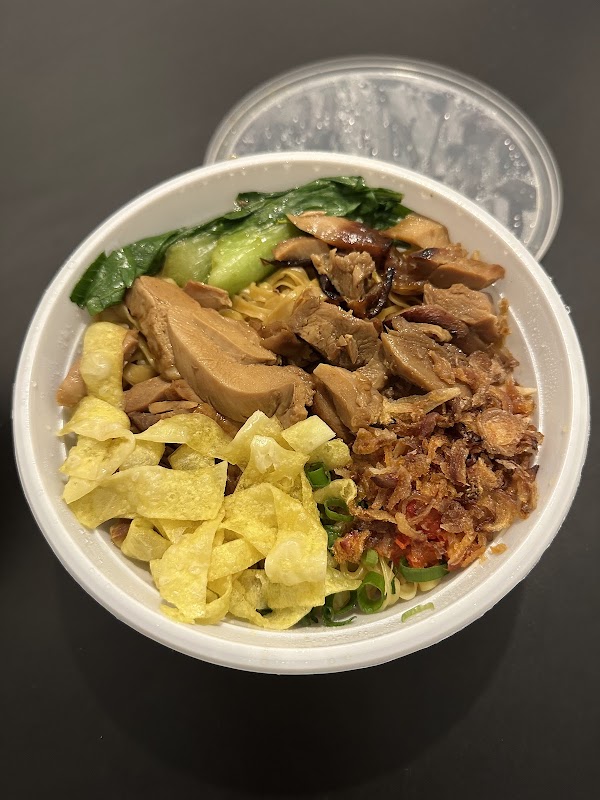 Bakmi Lim Noodle Project QV 3