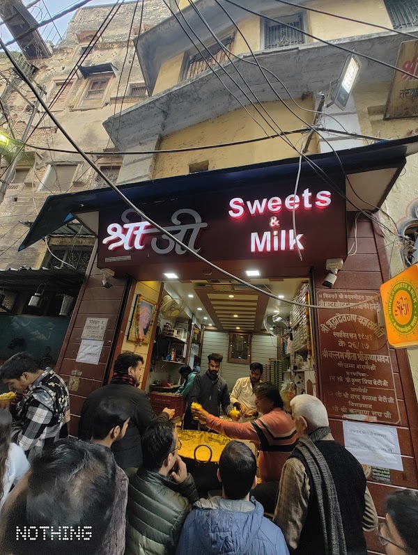 Shreeji - Sweets & Milk 1