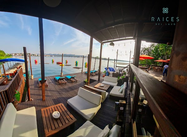 Restaurante Raíces del Lago 1