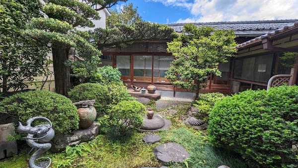 Robert Yellin Yakimono Gallery 4
