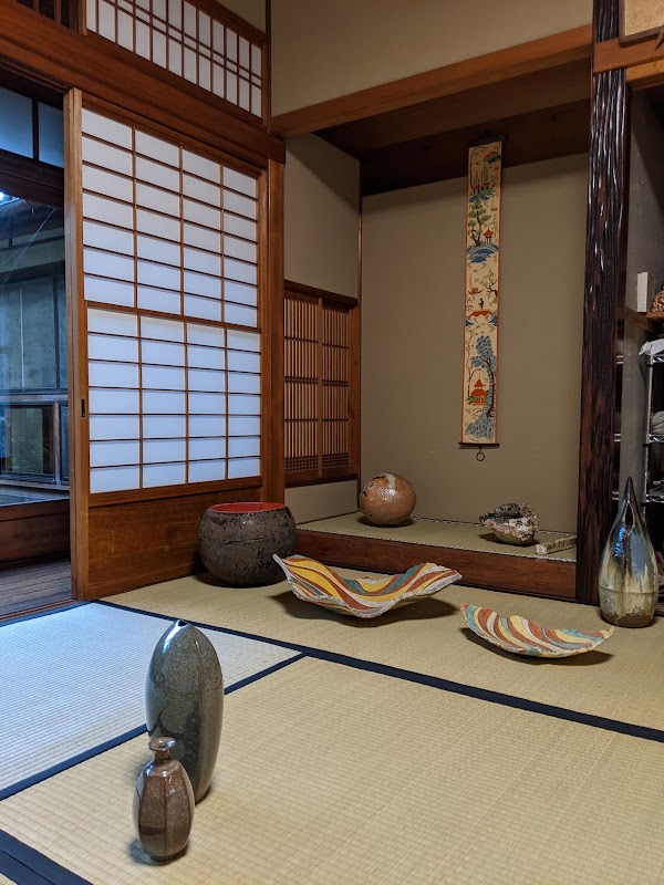 Robert Yellin Yakimono Gallery 2
