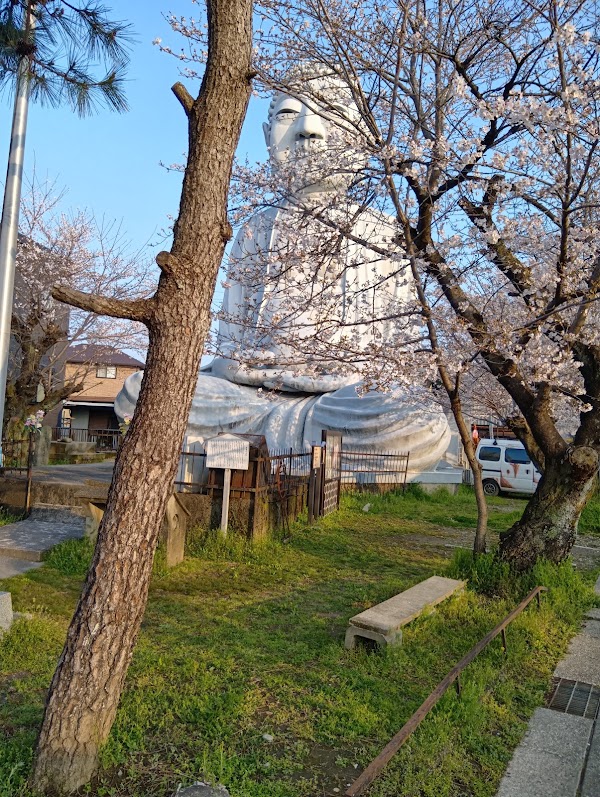The Great Buddha at Hotei 2