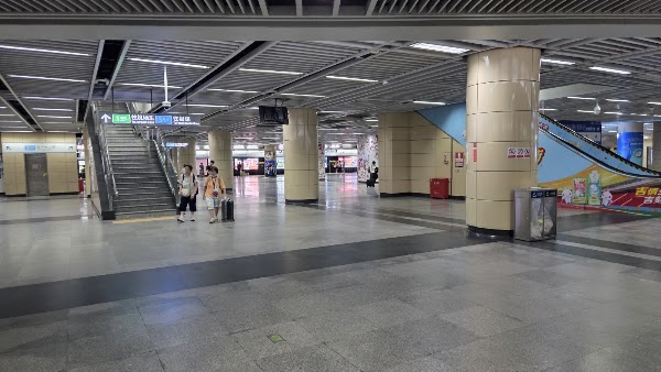 老街地铁站 B出口mini万象城 4