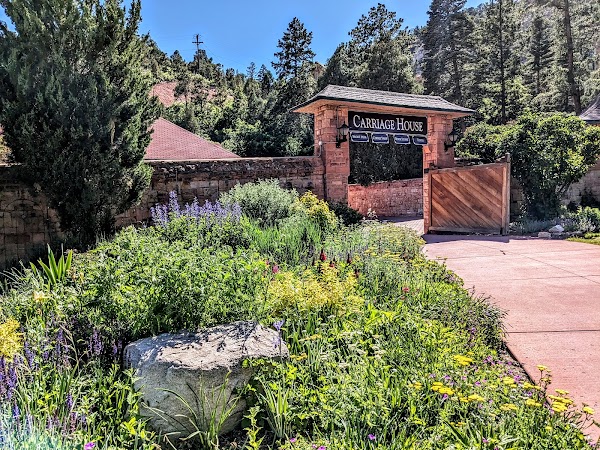 Glen Eyrie - Carriage House - Front Desk