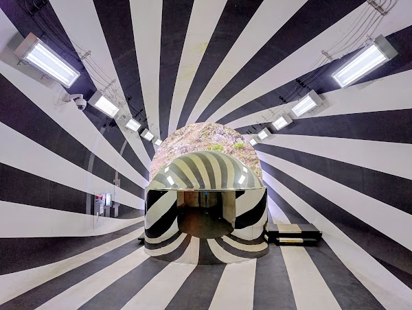 Kiyotsu Gorge Tunnel / Tunnel of Light 4