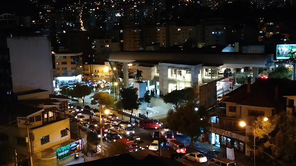 Mi Teleférico Línea Blanca - Estación Plaza Triangular 2