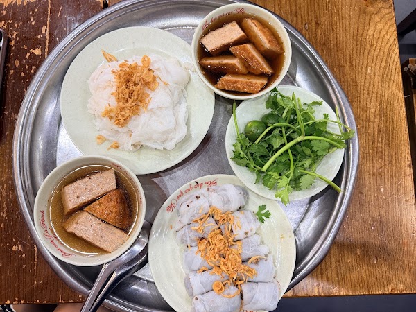 Bánh Cuốn Bà Hoành 3