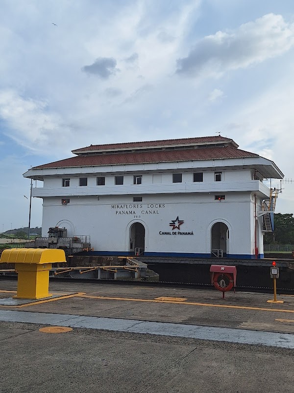 Miraflores Visitor's Center 1