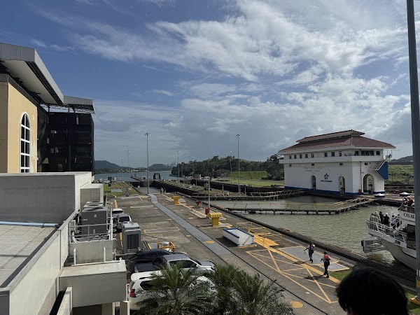 Miraflores Visitor's Center 2