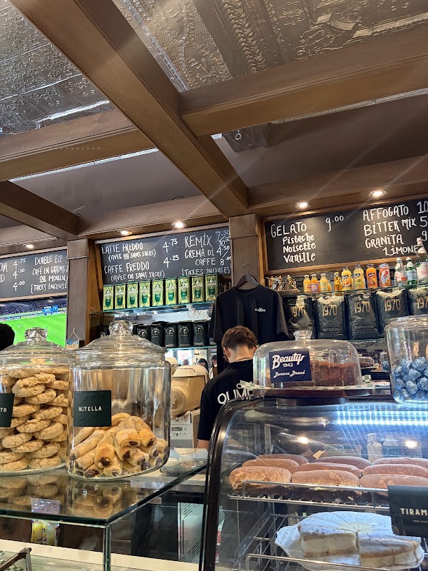 Café Olimpico - Mile End 2