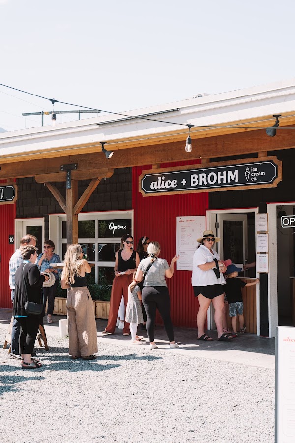 Alice and Brohm Ice Cream (Garibaldi)