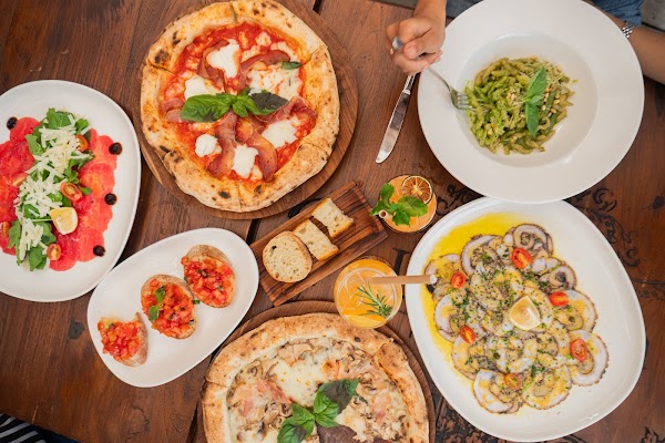 L'Osteria Pizza e Cucina Seminyak 5