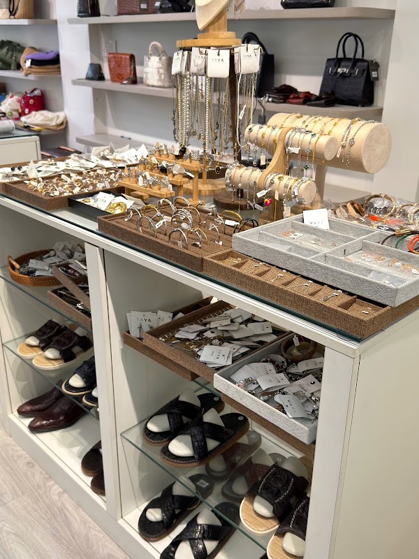 YAYA Outlet 손 가방. 다낭 시계 4