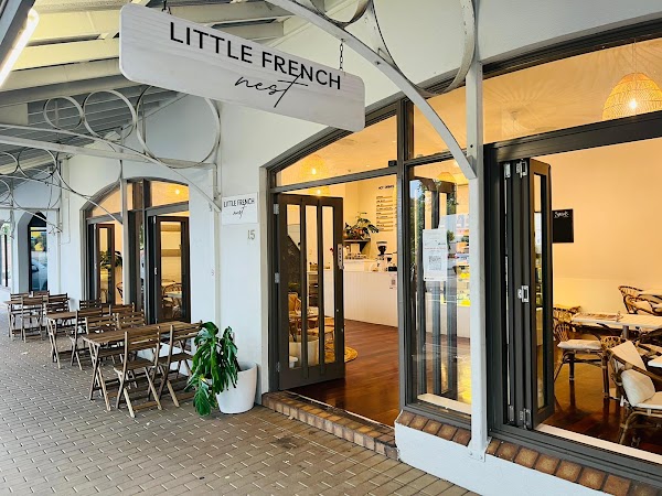 Little French Nest