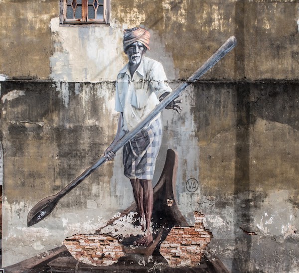 Penang Street Art - Kids on bicycle by Ernest Zacharevic 4
