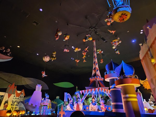 "it's a small world" 3