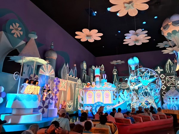 "it's a small world" 2