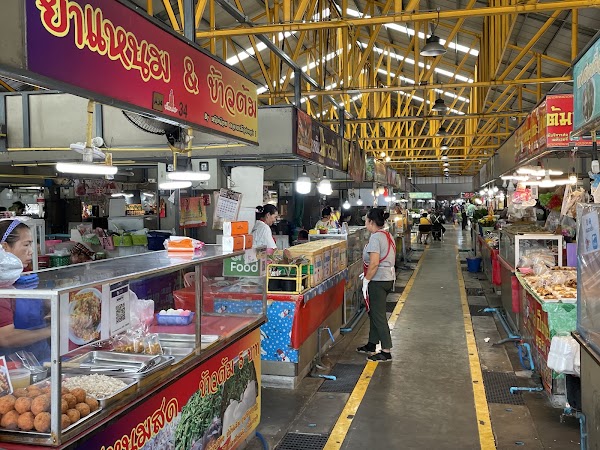 Muang Thong Market (Lak Si) 2