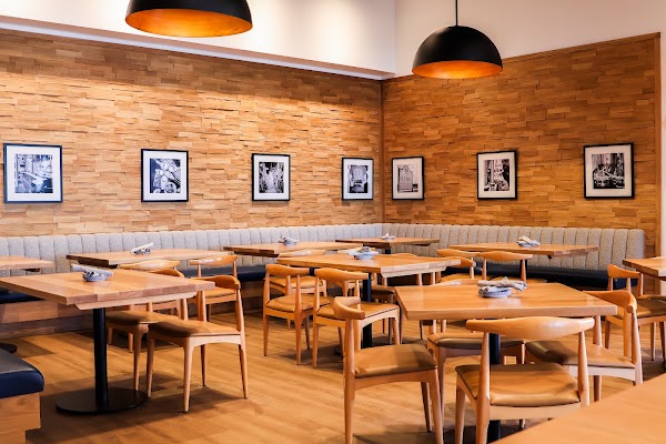 Tangled Roots Craft Beer & Kitchen - South Barrington