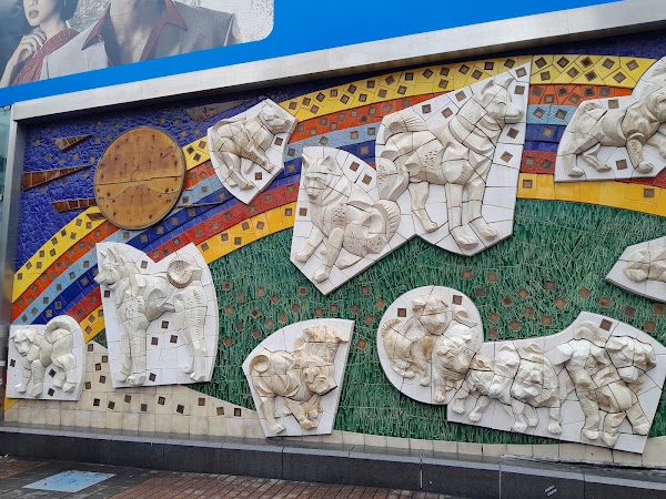 Hachiko Square 4