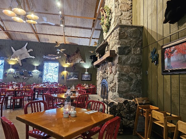 Tahquamenon Falls Brewery & Pub 3