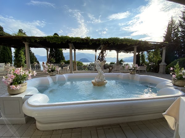 Hotel Villa Cipressi, by R Collection Hotels 4