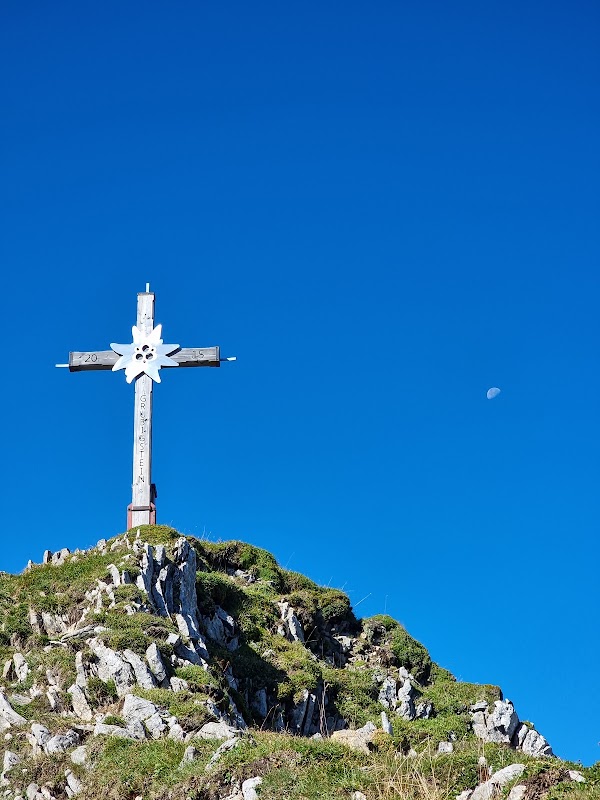 Gipfelkreuz Grubigstein 2233 m. ü. A. 3