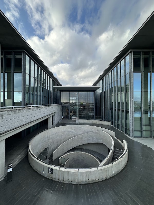 Hyogo Prefectural Museum of Art 1