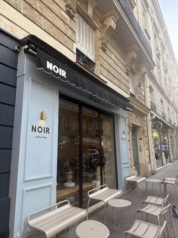 Noir Coffee Shop - Victor Hugo