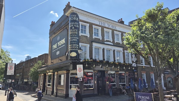Camden Passage 3