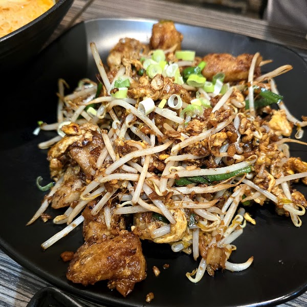 C & R Cafe Restaurant 4