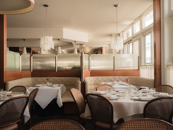 Sant Ambroeus Southampton
