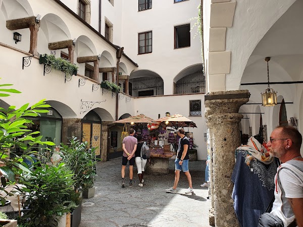 Getreidegasse 3