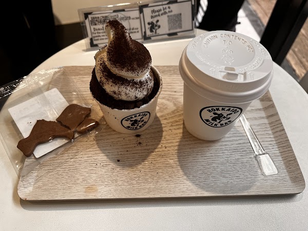 HOKKAIDO MILK BAR Asakusa Milk Cafe 4