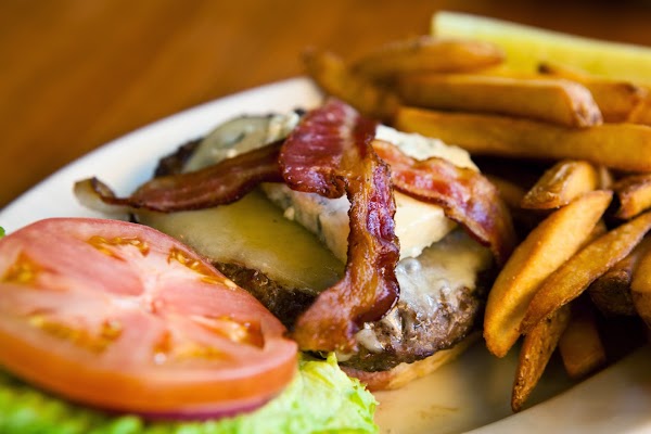 Brick Alley Pub & Restaurant 5