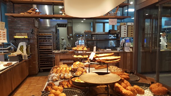 Sungsimdang Bakery DCC Branch