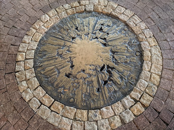 Nicolas Copernicus Monument 2