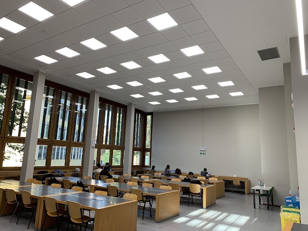 Library Walter Bigiavi 2