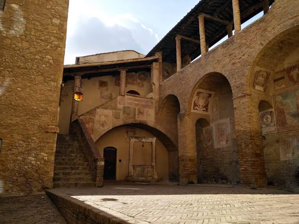 Palazzo Comunale, Pinacoteca, Torre Grossa 3