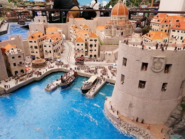 small worlds miniature museum 2